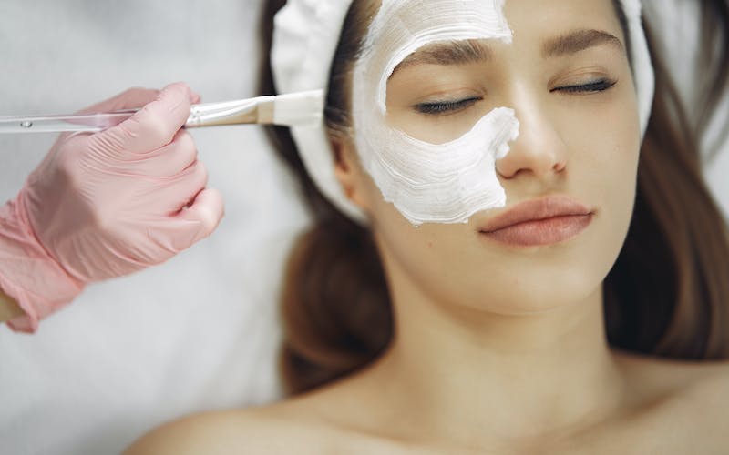 Beauty and Skincare Brands Should Use AI